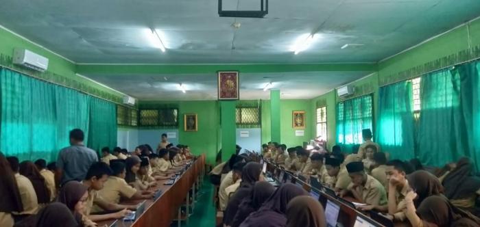Siswa MTsN 3 Kota Jambi Ikuti Try Out Ujian Nasional dari Primagama Jambi
