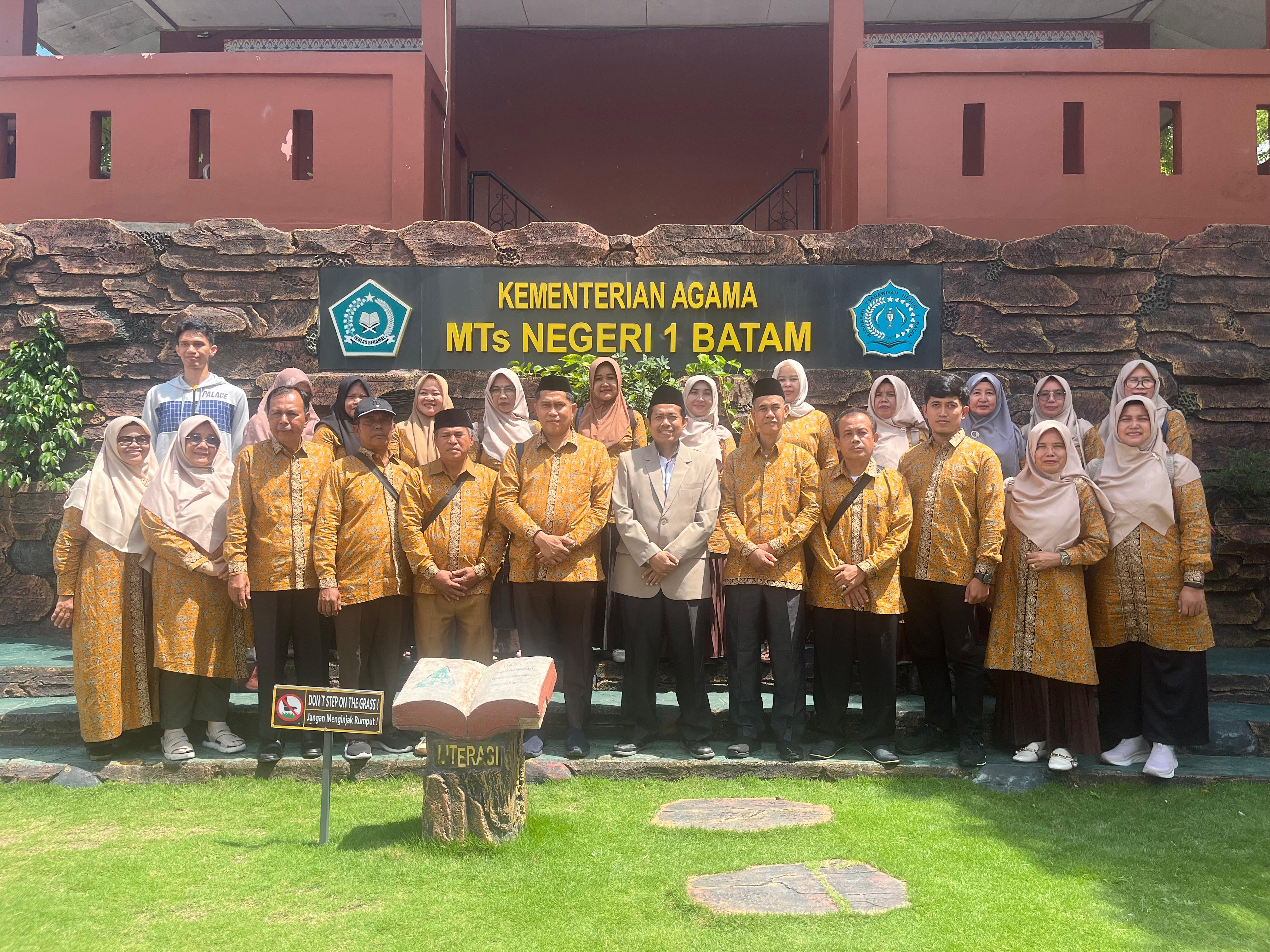 STUDI TIRU KE MTS N 1 BATAM, INI YANG DIDAPAT MTS N 3 KOTA JAMBI 