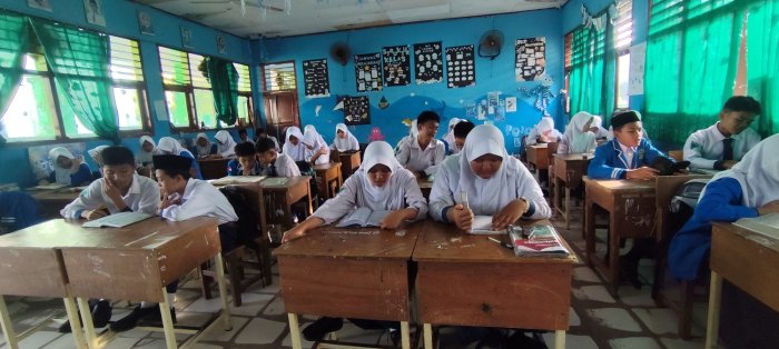 Suasana Penuh Semangat Warnai Hari Pertama Masuk Sekolah di MTsN 3 Kota Jambi
