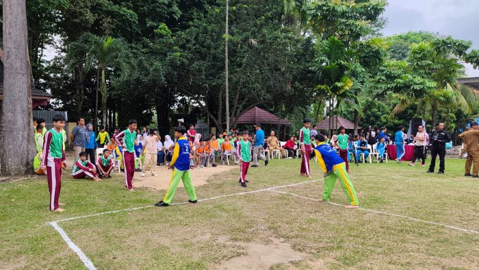 Lestarikan Budaya, MTsN 3 Kota Jambi Siap Bertanding di Lomba Hadang