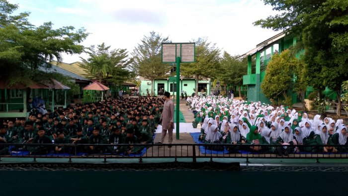 Meneladani Akhlak Rasulullah, MTsN 3 Kota Jambi Gelar Peringatan Maulid Nabi 1447 H