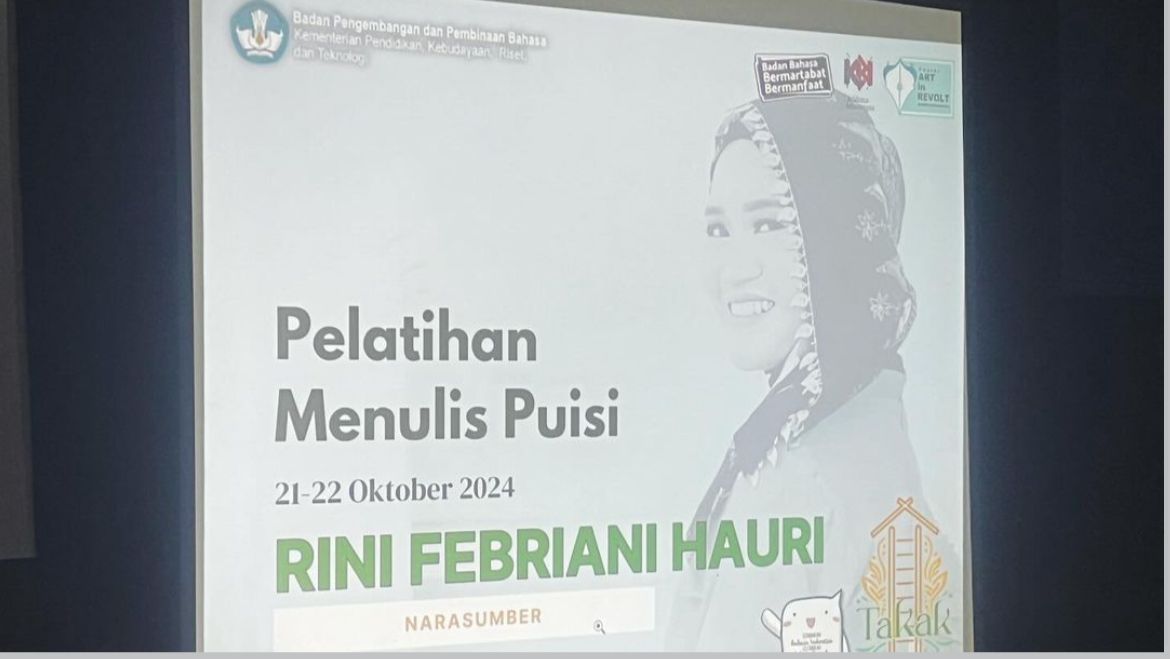 KEREN!! PELATIHAN MENULIS PUISI GASTONOMI. PEMBICARANYA TERNYATA GURU MTS N 3 KOTA JAMBI