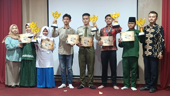 Siswa MTsN 3 Kota Jambi Raih Juara I Lomba Vlog Tingkat Provinsi. Ternyata Ini Rahasianya!