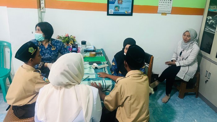 Siswa dan  Guru MTsN 3 Kota Jambi Ikuti Pemeriksaan Kesehatan Gratis. Begini Hasilnya!