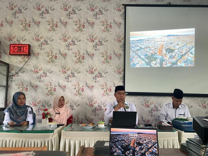 Bangga jadi Madrasah Piloting KBC, MTsN 3 Kota Jambi gelar Sosialisasi dan Pendalaman RPP